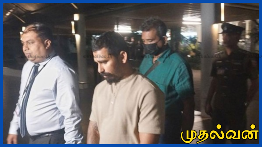 ஓமானில் கைது செய்யப்பட்ட ‘மிதிகம சூட்டி’ இலங்கைக்கு அழைத்து வரப்பட்டார் 1 ஓமானில் கைது செய்யப்பட்ட ‘மிதிகம சூட்டி’ இலங்கைக்கு அழைத்து வரப்பட்டார்