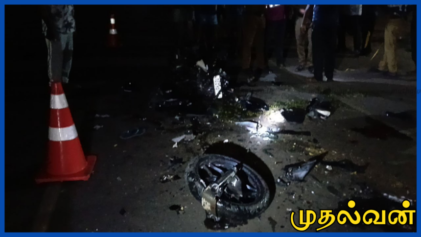 கிளிநொச்சி தர்மபுரம் விபத்து – இரண்டு இளைஞர்கள் பலி 1 கிளிநொச்சி தர்மபுரம் விபத்து – இரண்டு இளைஞர்கள் பலி